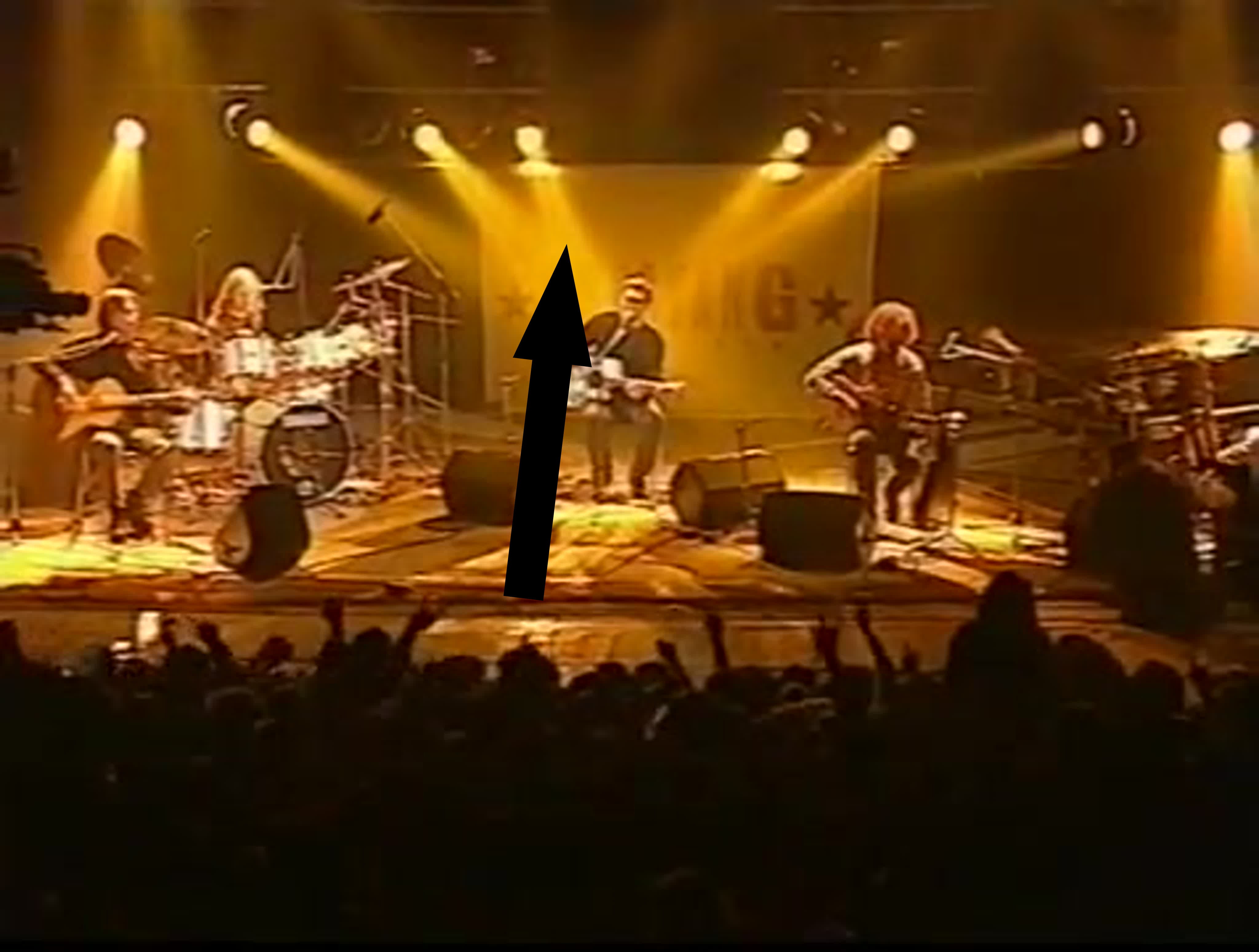 Проклятые 90-е: группы с матом, которые стали символом эпохи