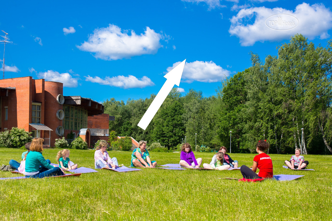 Дом отдыха: идеальный симбиоз лекций, дискотек и шезлонгов