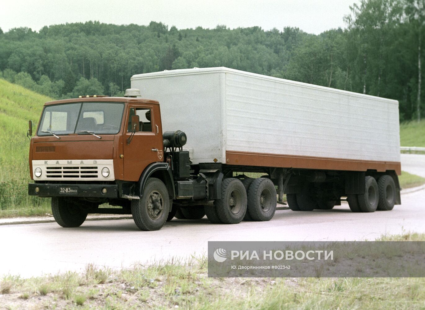 КамАЗ-5320: Легенда на колесах, которая изменила мир грузоперевозок