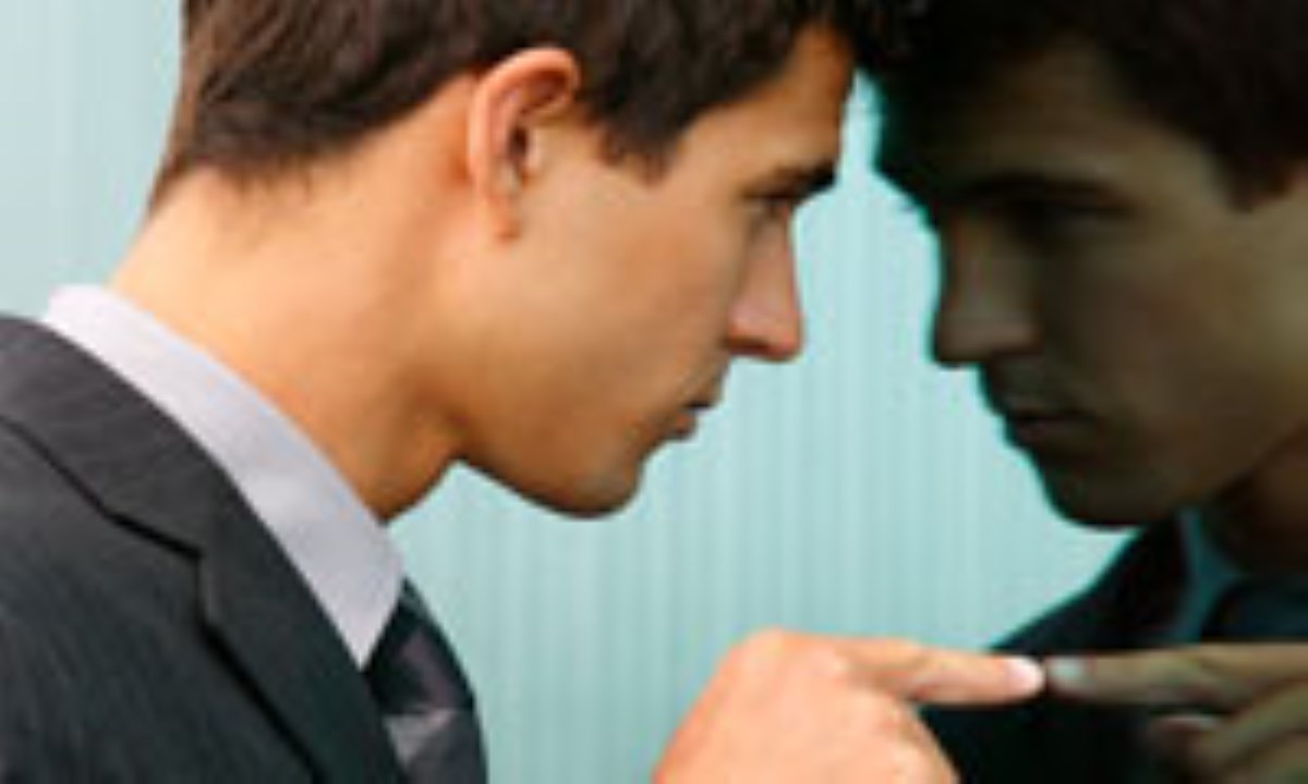 Вы не виноваты: Как манипуляции общества убивают вашу самооценку