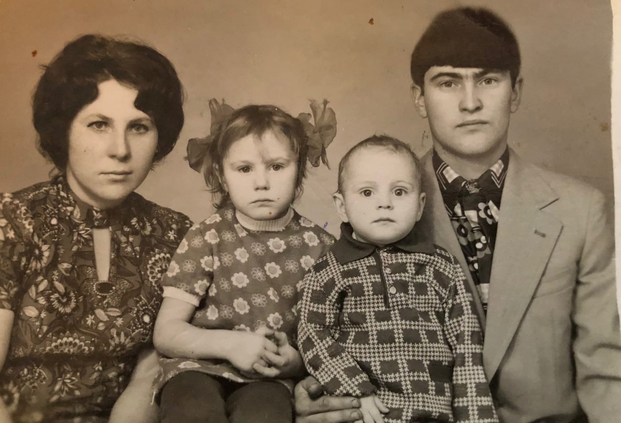 Семья в СССР: Идеал или иллюзия?