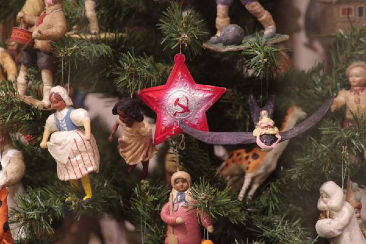 Новый год в СССР: Как отмечали праздник, которого ждали целый год