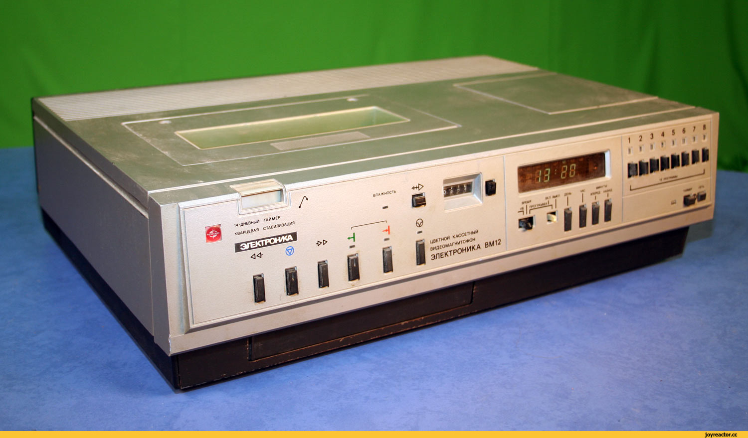 Как видеомагнитофон «Электроника ВМ-12» изменил советскую реальность