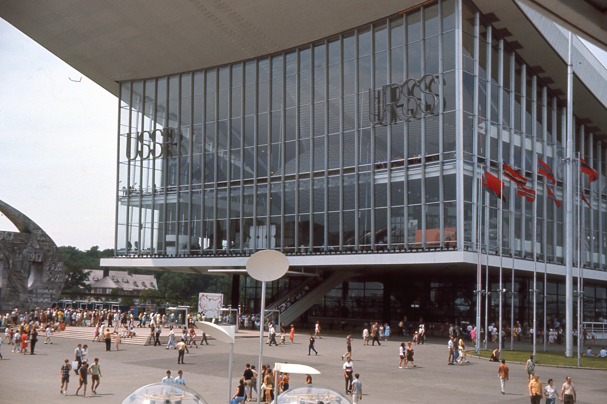 Как Советский павильон покорил Париж: тайны и достижения