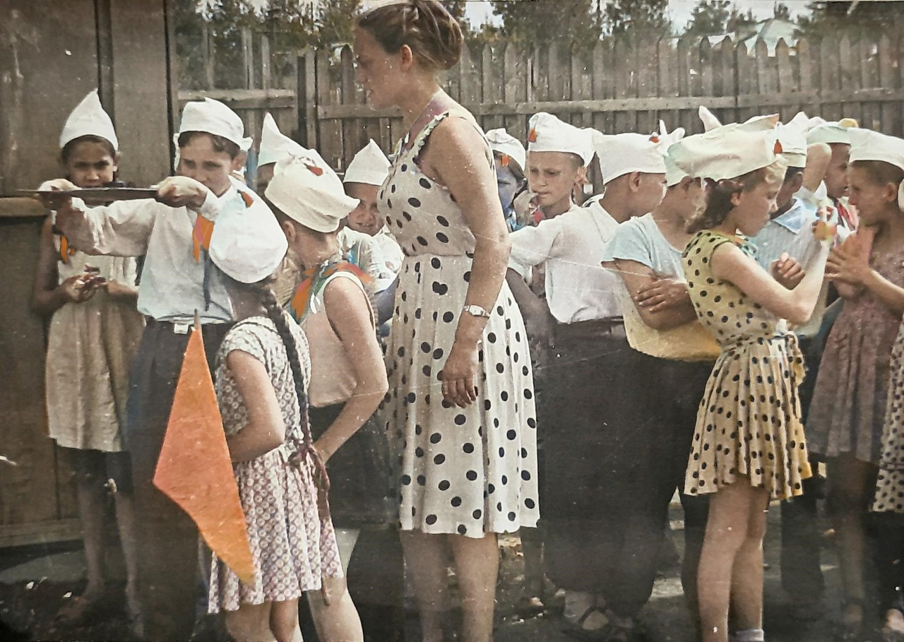 Как пионеры учили дружбе и труду в Советском Союзе