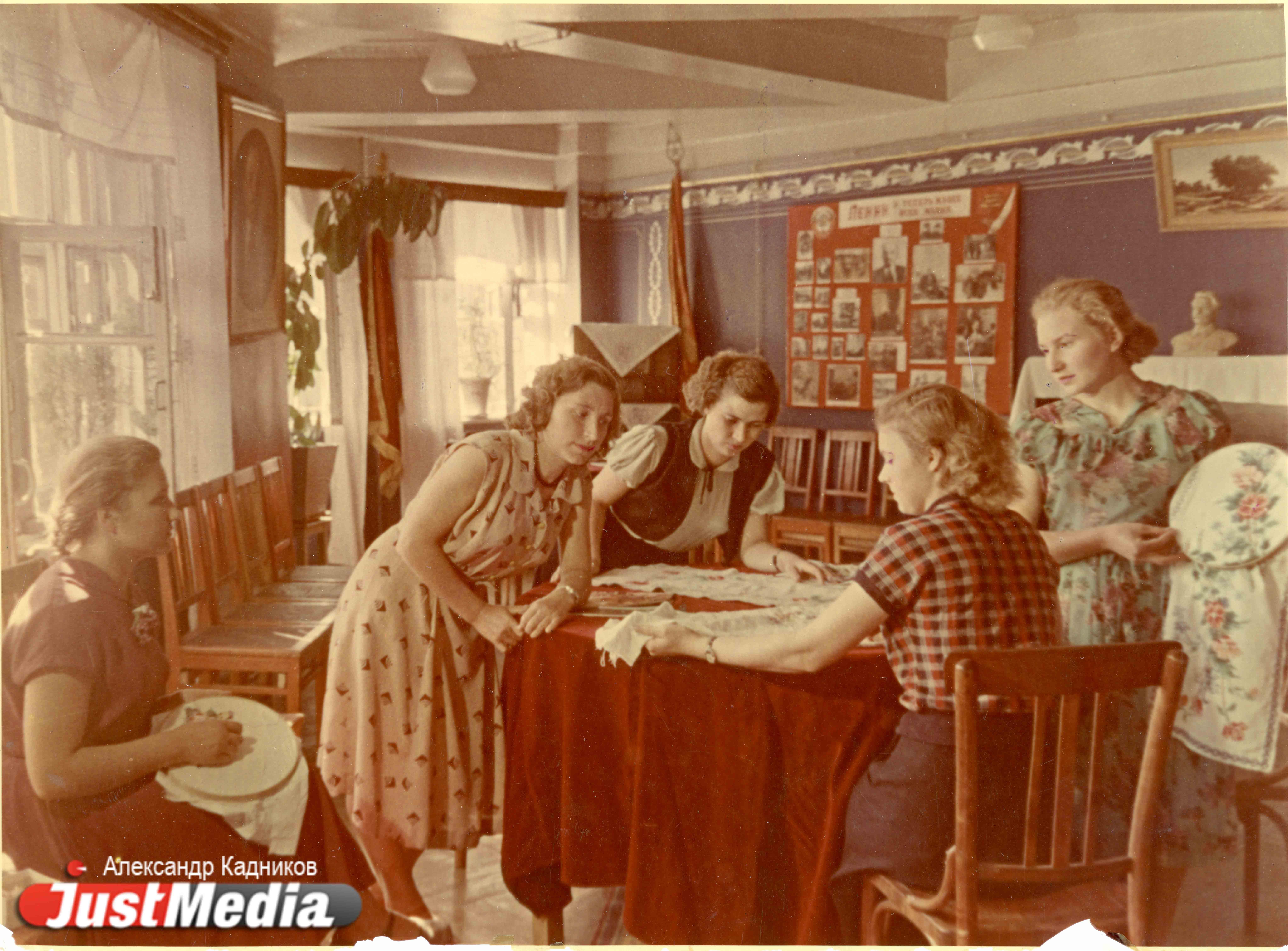 Как советский быт формировал общество и сервисные традиции