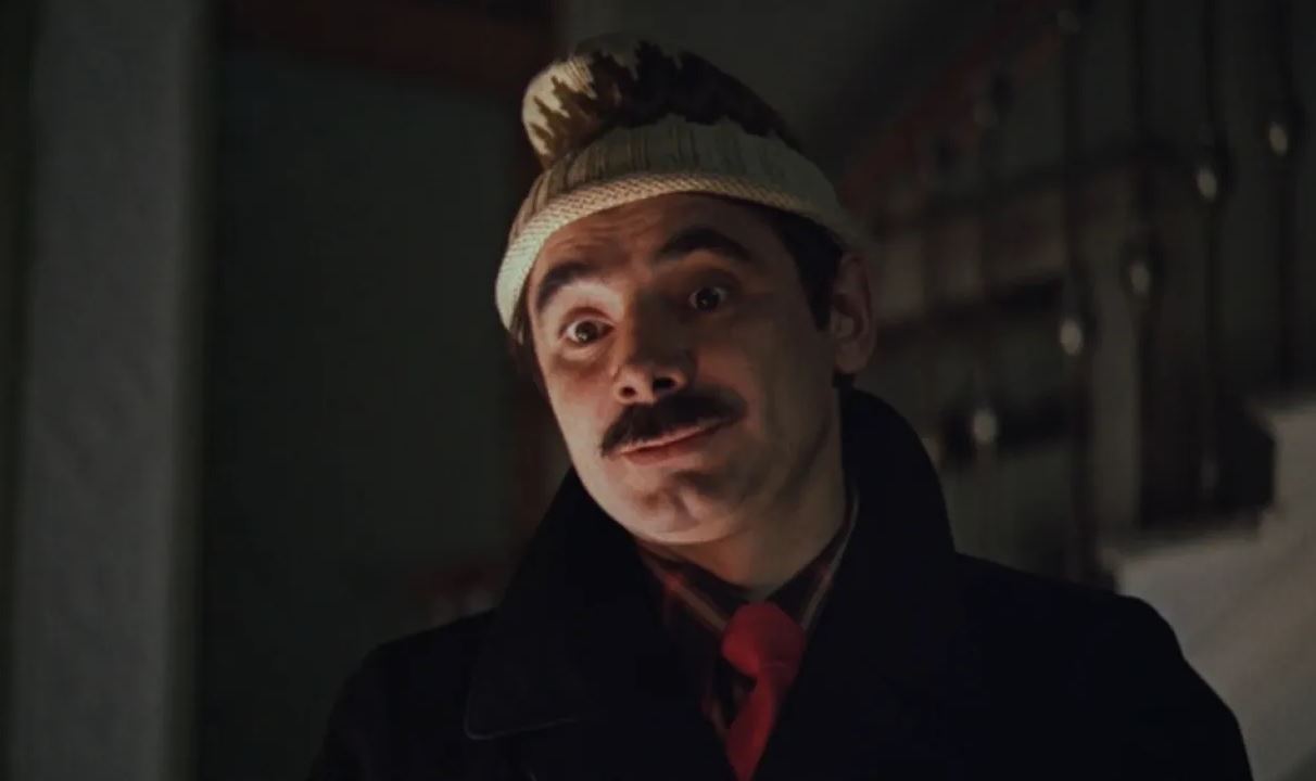 Зимний вечер в Гаграх: как танец и судьба переплетаются на экране