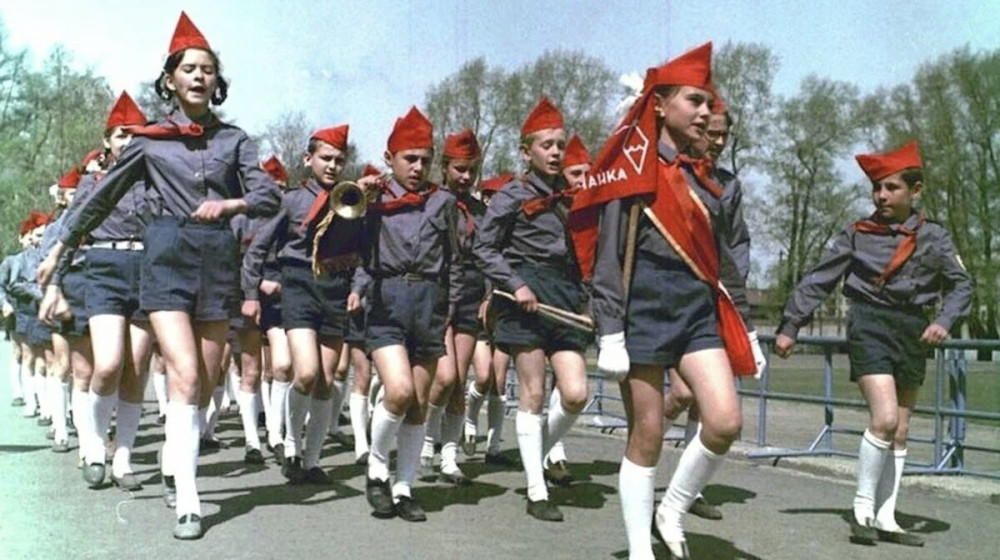 ПИОНЕРИЯ — ЭТО БЫЛО КРУТО ИЛИ ПРОСТО ОЧЕРЕДНАЯ СОВЕТСКАЯ ОБЯЗАЛОВКА?