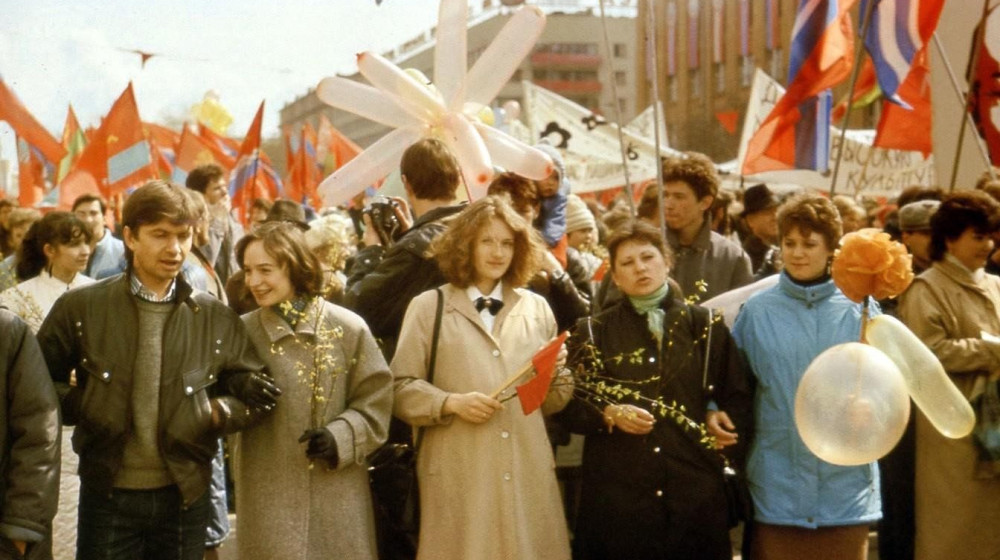 Шарики, лозунги и миллионы на улицах — каким был настоящий Первомай в СССР