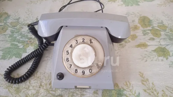 Тайна дискового телефона: почему гудок заставлял ждать вечность?