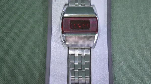 Эти часы из СССР были круче айфона — почему их носили даже спустя 30 лет