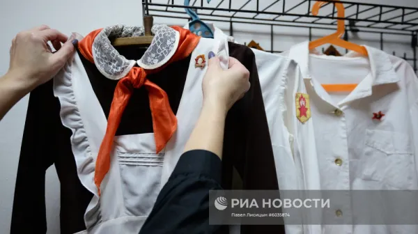 Советская школьная форма — кошмар из детства или утраченная элегантность?